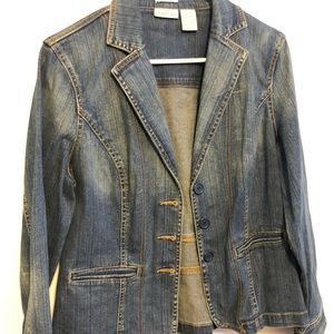 Antique washed jean jacket
